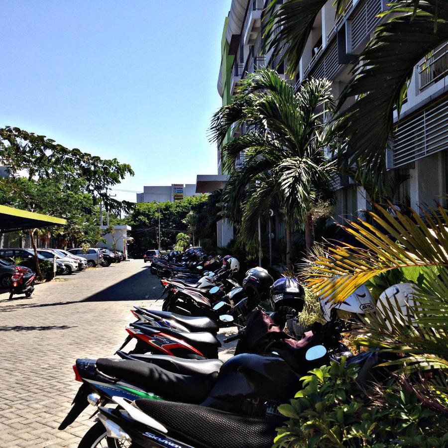 Greensa Inn Surabaya Kültér fotó
