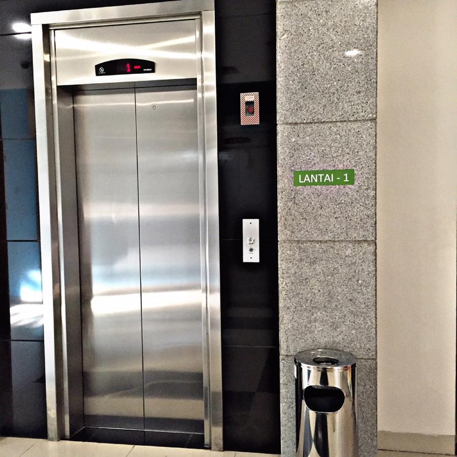 Greensa Inn Surabaya Kültér fotó