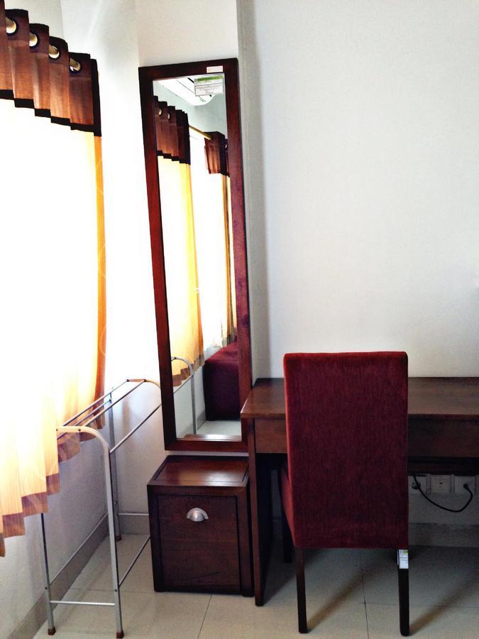 Greensa Inn Surabaya Kültér fotó