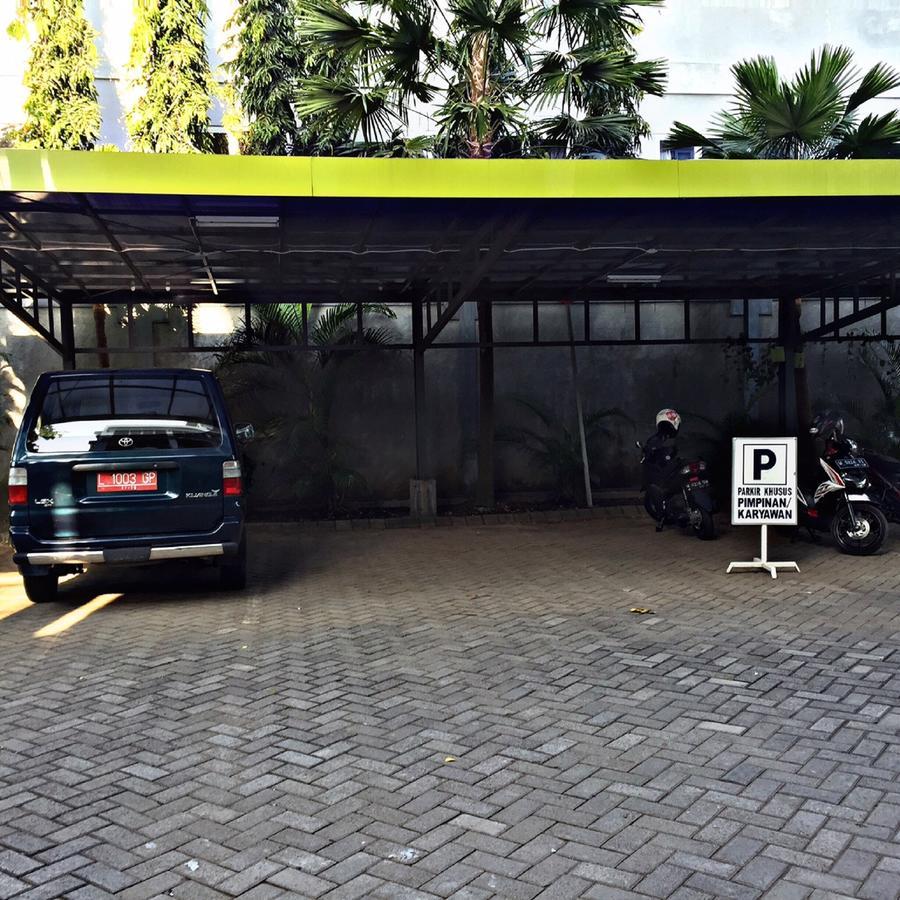 Greensa Inn Surabaya Kültér fotó