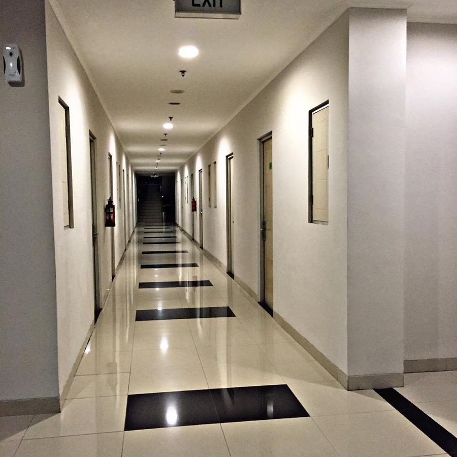 Greensa Inn Surabaya Kültér fotó