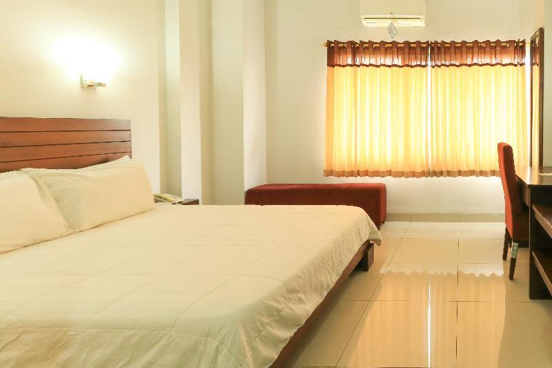 Greensa Inn Surabaya Kültér fotó