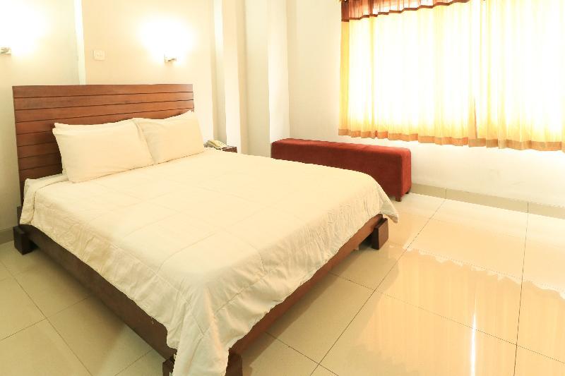 Greensa Inn Surabaya Kültér fotó